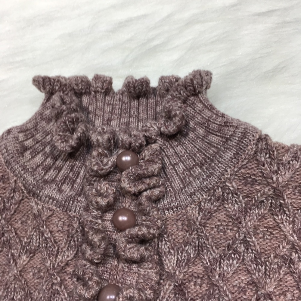 Cable knit sweater size XS